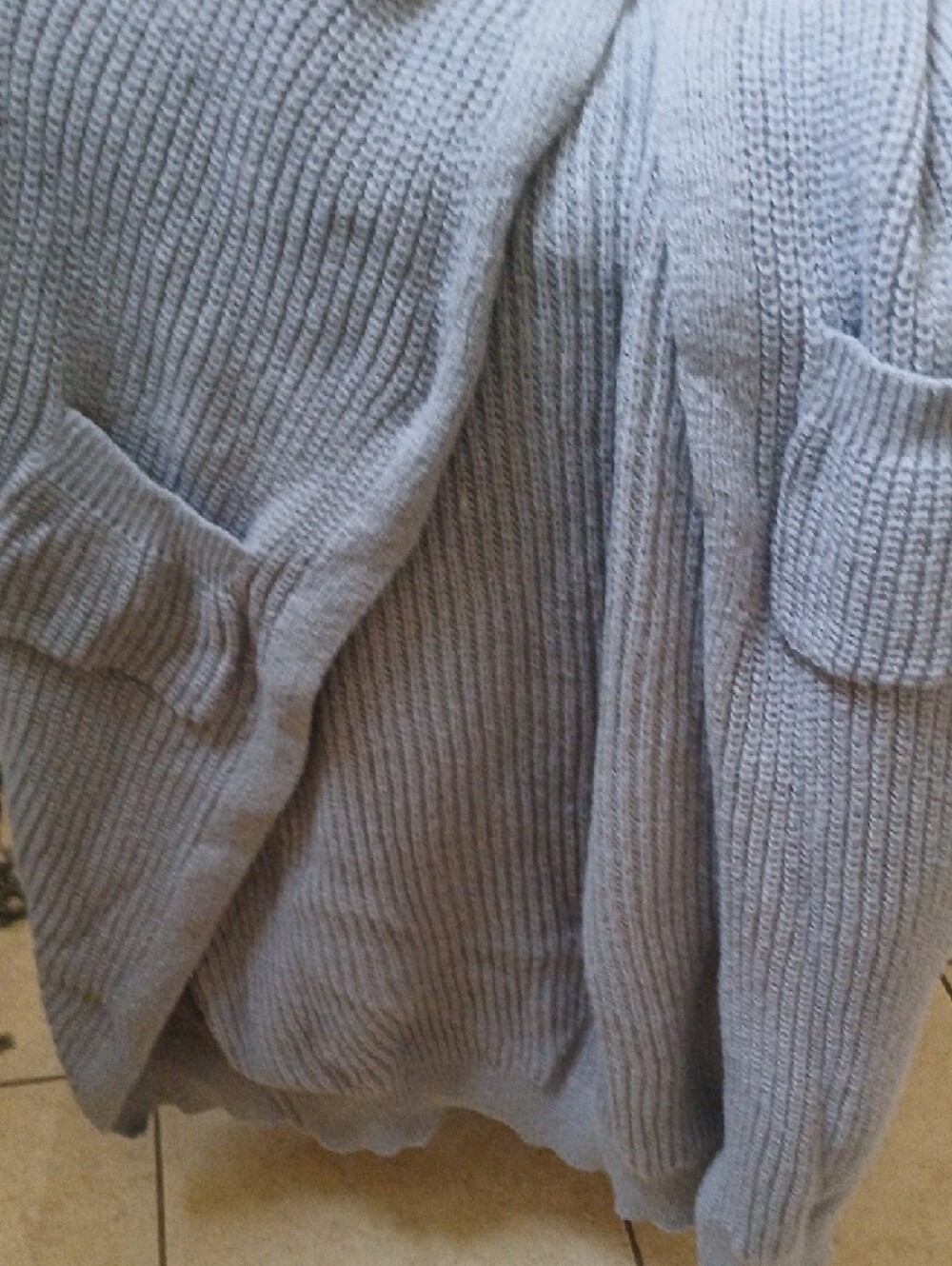 Cozy Ribbed Open-Front Cardigan in Light Gray - Picture 5 of 5